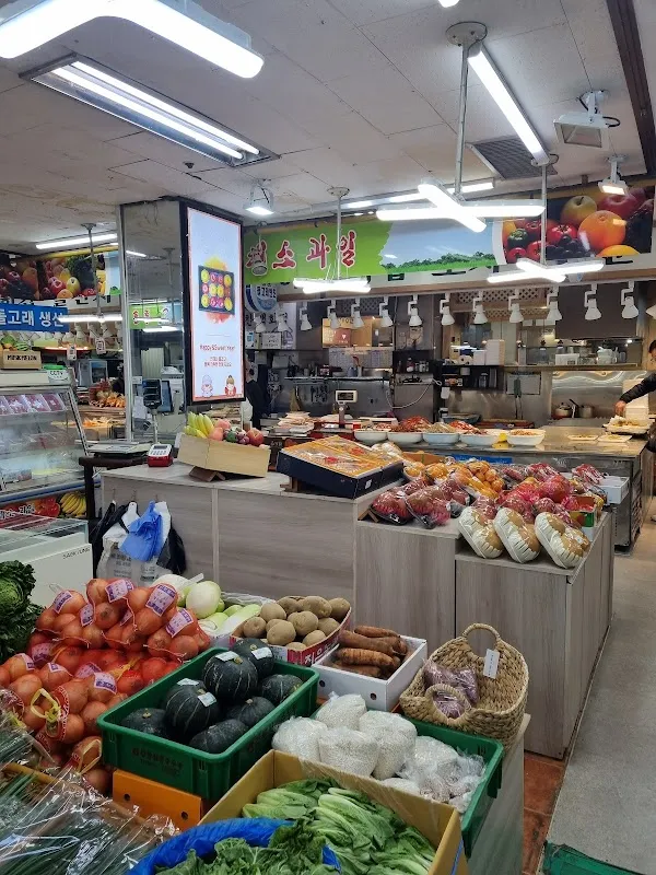 돌고래시장 사진 4
