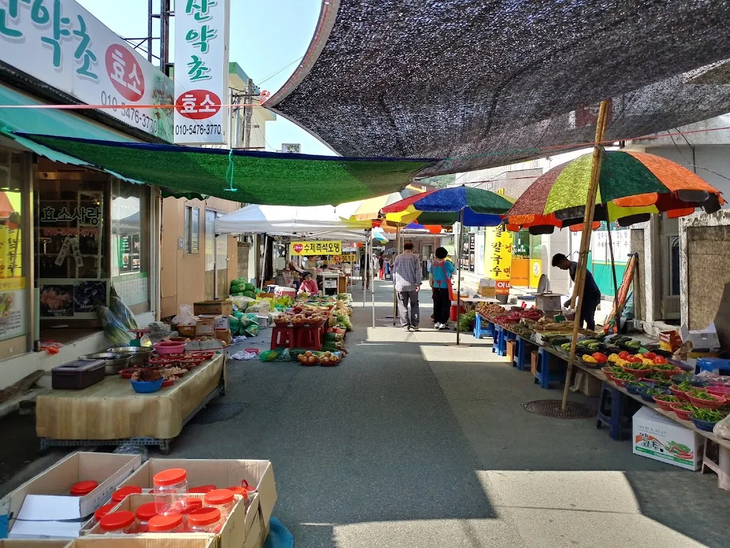 신평시장 전경