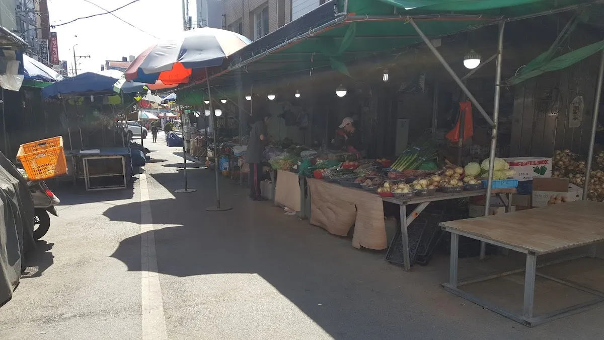 북동공설시장 전경