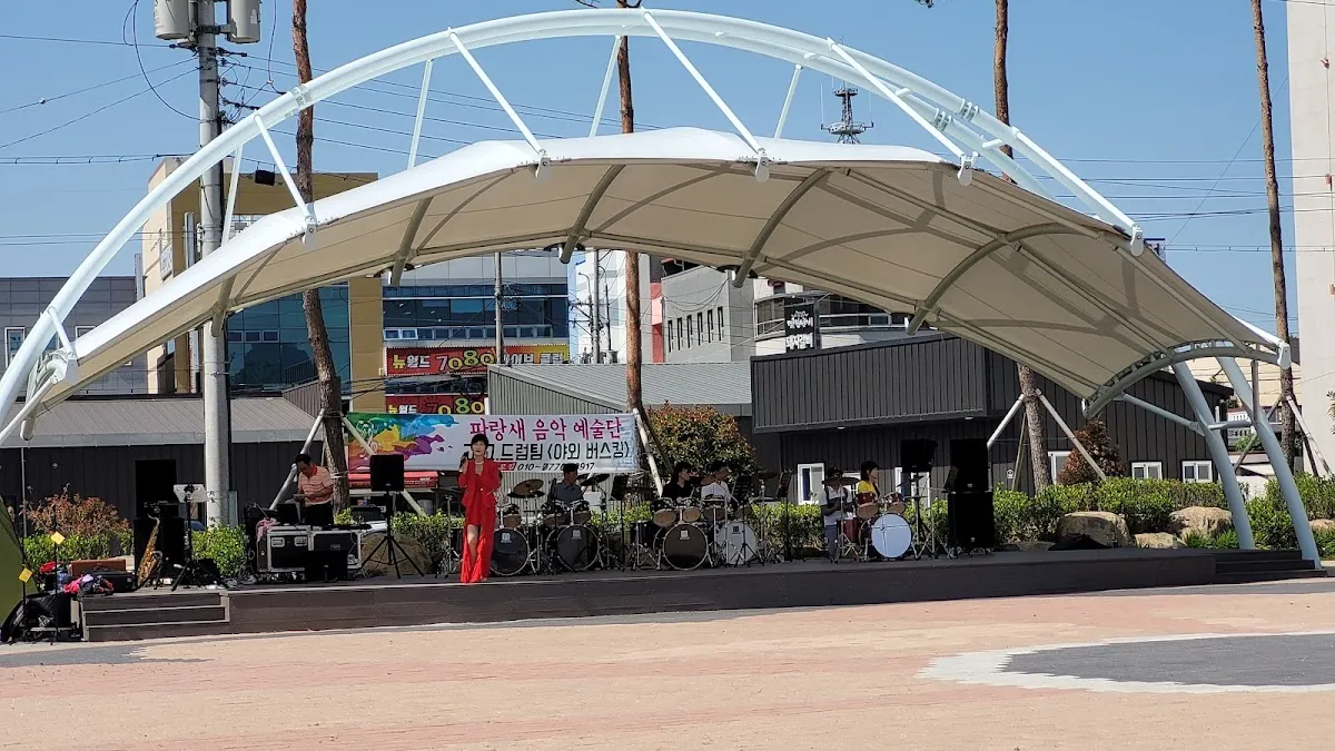 칠원공설시장 전경