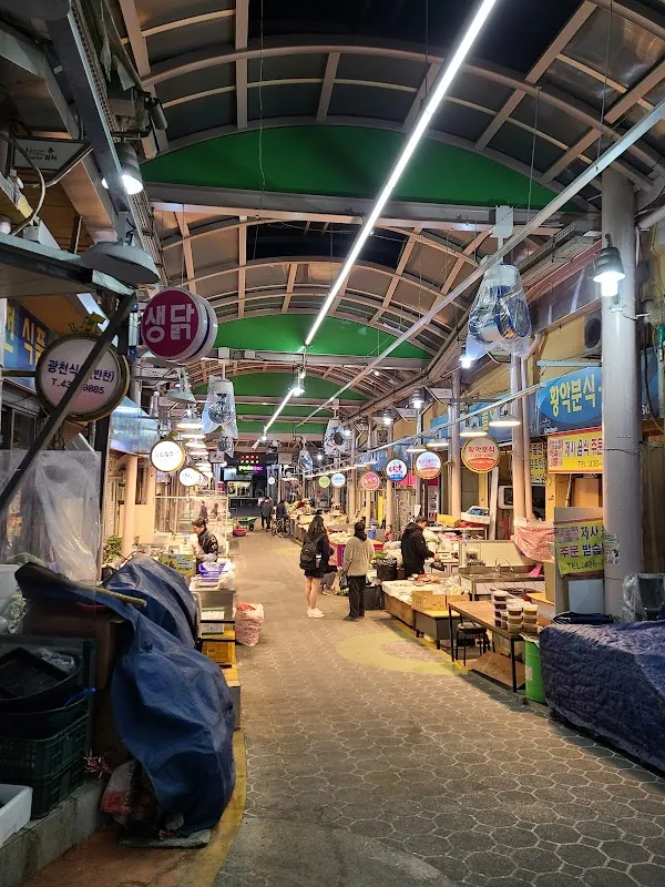 평화시장 사진 2