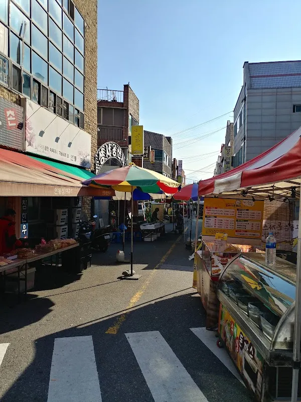 성서용산시장 전경