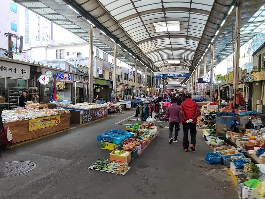 구역전시장 사진 2