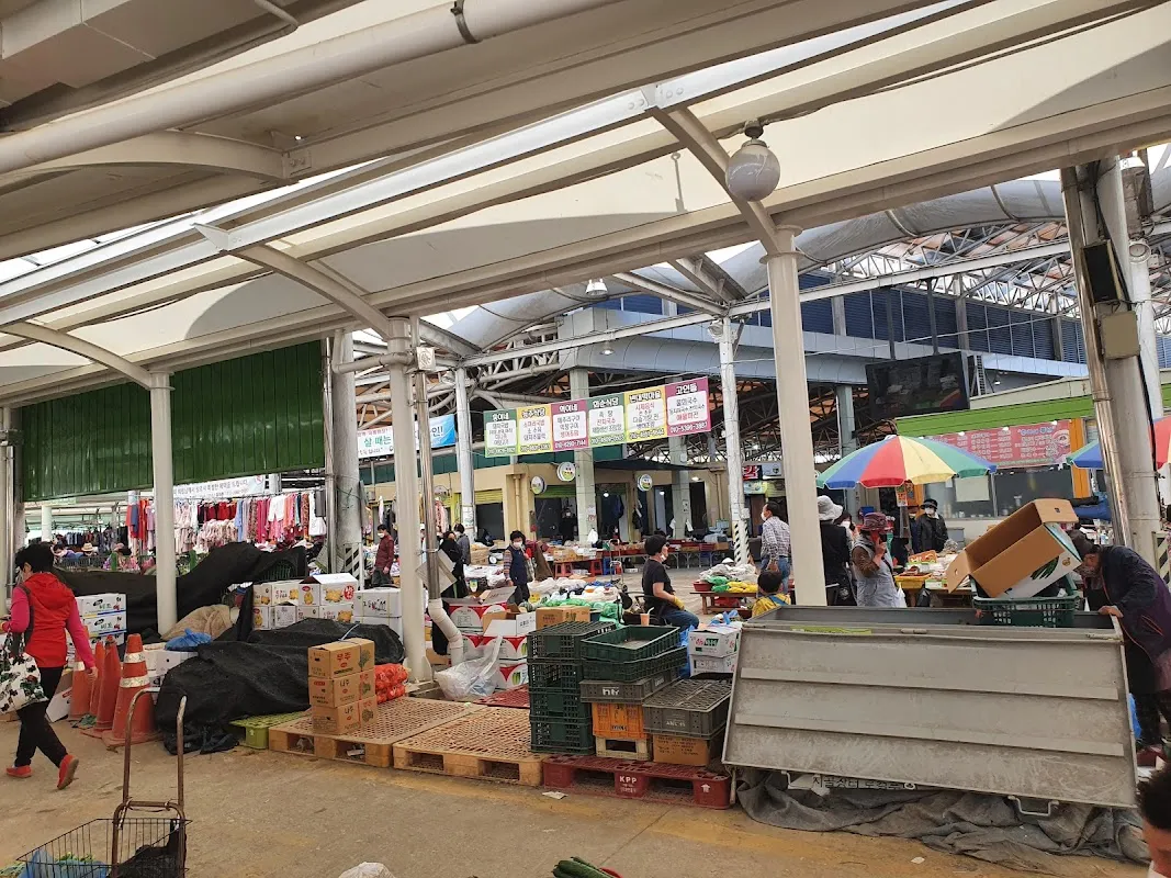 화순고인돌전통시장 사진 3