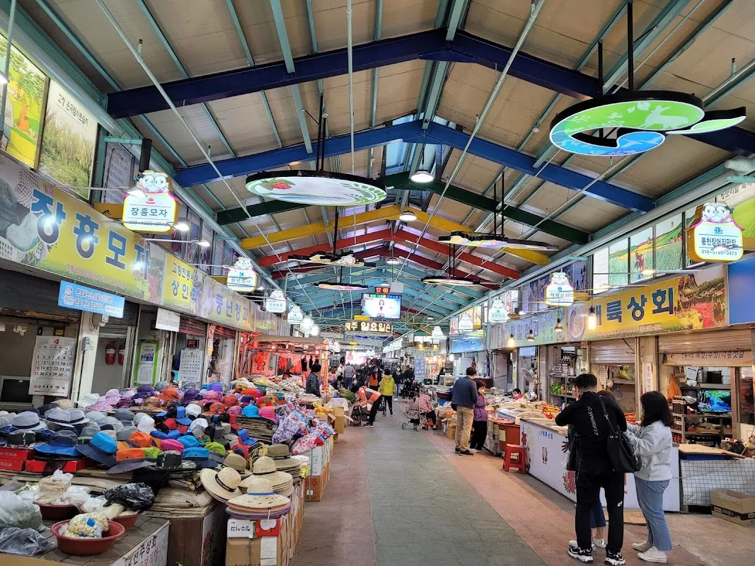 흥덕전통시장 사진 2
