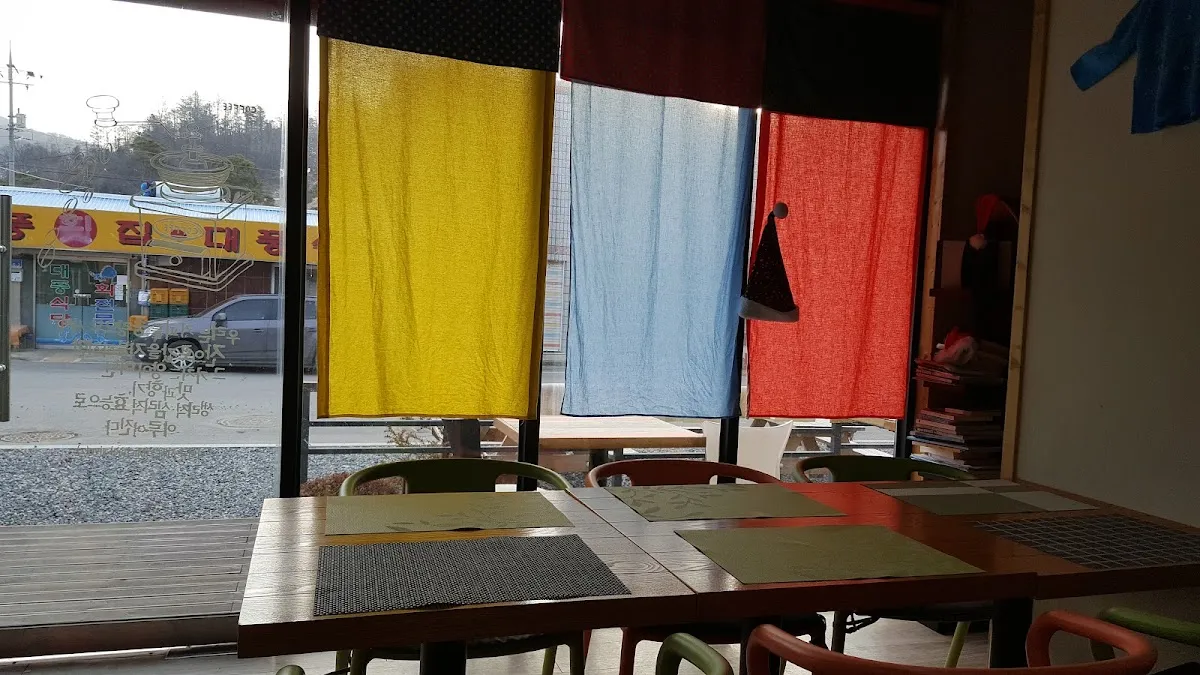 덕산면전통시장 사진 2